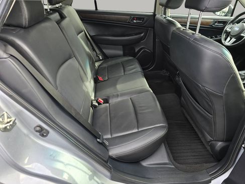 Used 2015 Subaru Outback 3.6R Limited image 23