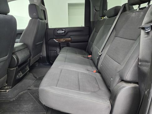 Used 2022 GMC Sierra 2500 SLE image 9