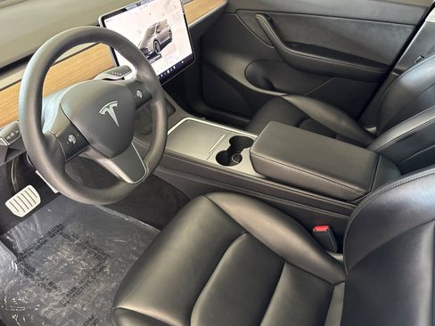 Used 2022 Tesla Model Y Performance AWD/4WD image 11
