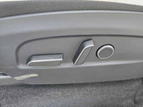 Used 2026 Tesla Model Y 2WD image 25