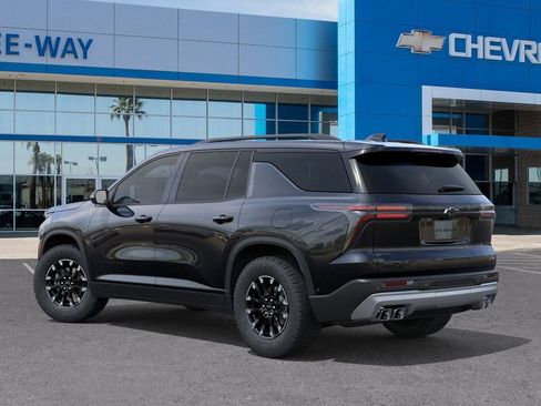 New 2026 Chevrolet Traverse Z71 w/ Enhanced Driving Package image 3