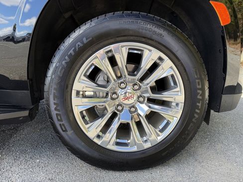 Certified 2024 GMC Yukon XL Denali image 16