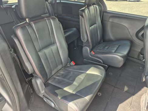 Used 2018 Dodge Grand Caravan GT image 14