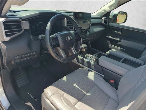 Used 2024 Toyota Tundra Limited AWD/4WD image 8