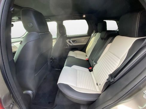 Used 2024 Land Rover Discovery Sport Dynamic SE image 13