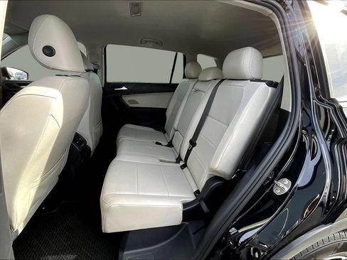 Used 2021 Volkswagen Tiguan SE image 23