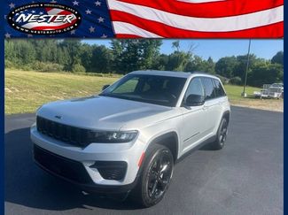 Used 2024 Jeep Grand Cherokee Altitude AWD/4WD 360° Tour