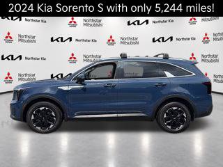 Used 2024 Kia Sorento S w/ Panoramic Sunroof Package AWD/4WD image 3