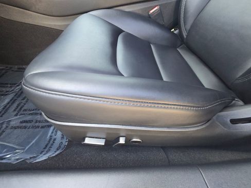 Used 2023 Tesla Model 3 Standard Range image 16