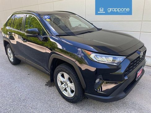 Used 2019 Toyota RAV4 XLE w/ Convenience Package AWD/4WD image 1