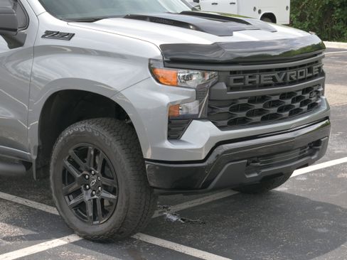 Used 2025 Chevrolet Silverado 1500 Custom Trail Boss w/ Turbomax Blackout Package AWD/4WD image 26