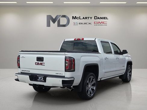 Used 2018 GMC Sierra 1500 Denali AWD/4WD image 14