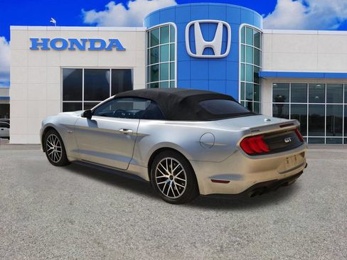 Used 2019 Ford Mustang GT Premium RWD image 3