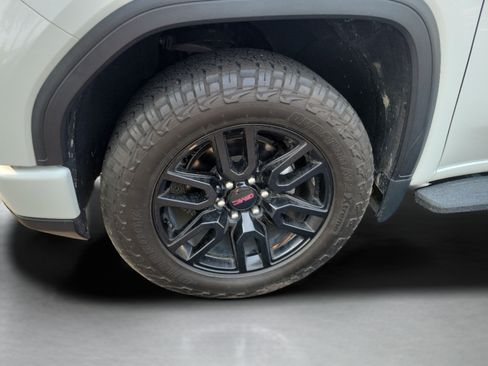 Used 2023 GMC Sierra 1500 Elevation AWD/4WD image 30