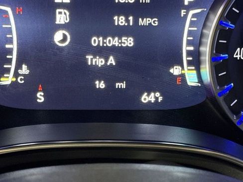 New 2026 Chrysler Pacifica Limited AWD/4WD image 13