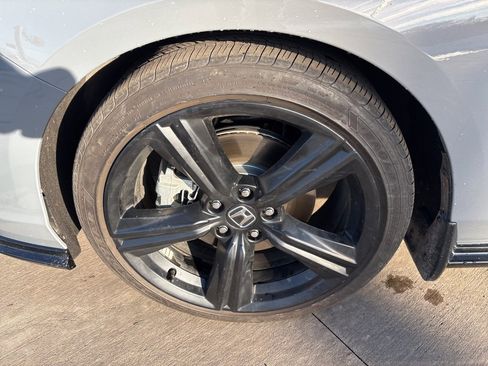 Used 2025 Honda Accord Sport image 11