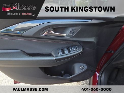 Used 2023 Chevrolet TrailBlazer RS w/ Sun and Liftgate Package AWD/4WD image 10