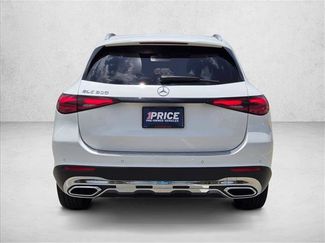 Used 2024 Mercedes-Benz GLC 300 video 3