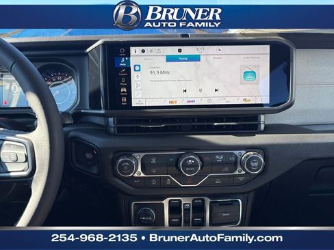 New 2026 Jeep Wrangler Unlimited Sport image 22