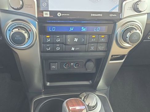 Used 2024 Toyota 4Runner Limited AWD/4WD image 24