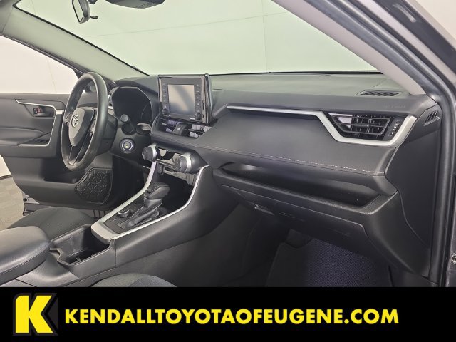 Used 2022 Toyota RAV4 LE AWD/4WD image 28
