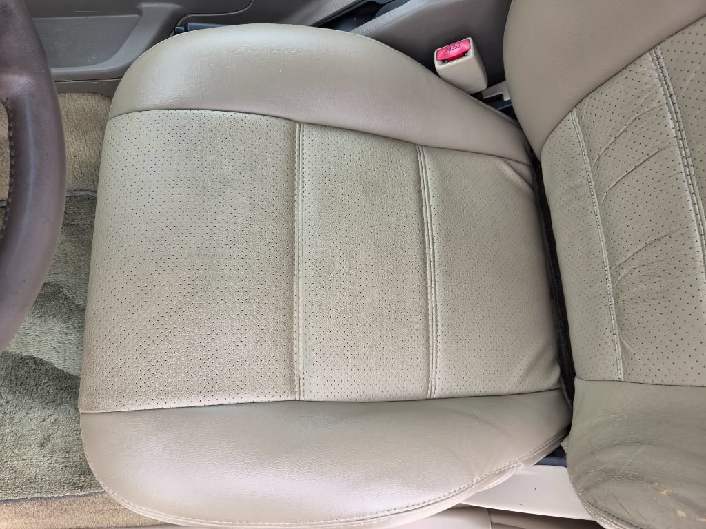 Used 2001 Nissan Pathfinder LE AWD/4WD image 21