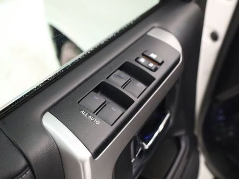 Used 2022 Toyota 4Runner Limited image 17