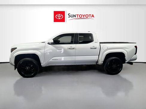 Used 2024 Toyota Tacoma SR5 w/ SR5 Upgrade Package RWD image 7