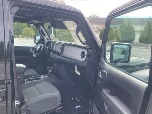New 2026 Jeep Wrangler Unlimited Sport AWD/4WD image 27