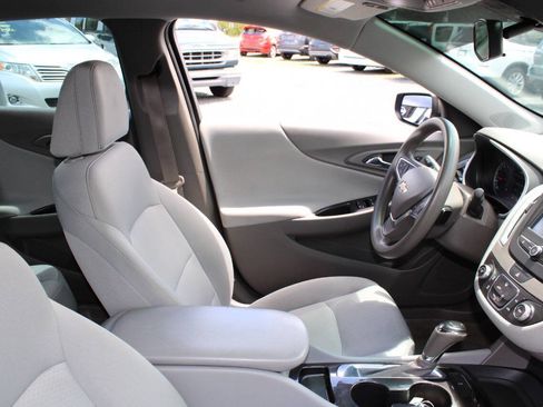 Used 2016 Chevrolet Malibu LS FWD image 11