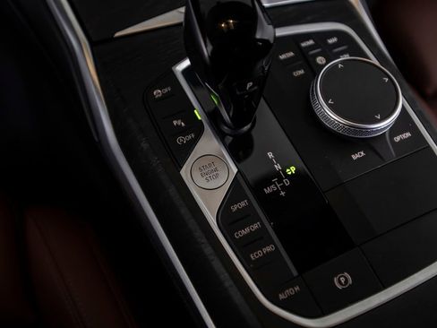 Used 2022 BMW 330i Sedan w/ Driving Assistance Package image 43