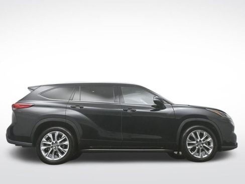 Used 2022 Toyota Highlander Limited image 40