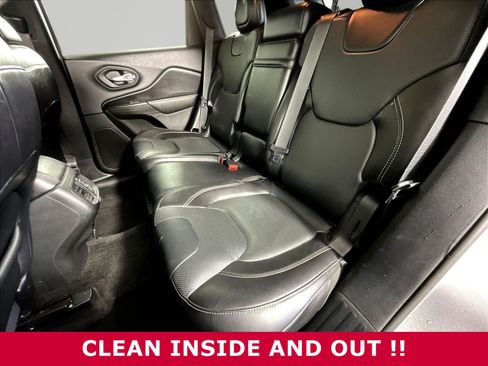 Used 2015 Jeep Cherokee Limited w/ Luxury Group AWD/4WD image 20