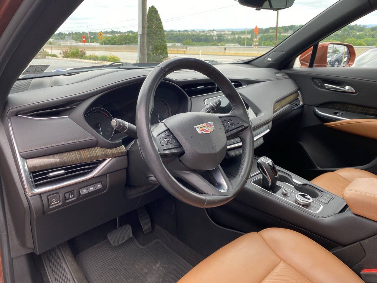 Used 2019 Cadillac XT4 Premium Luxury AWD/4WD image 11