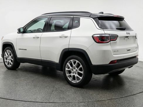 Used 2025 Jeep Compass Limited AWD/4WD image 6