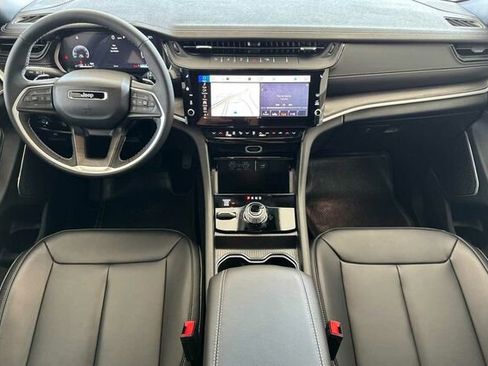 New 2026 Jeep Grand Cherokee Limited image 10