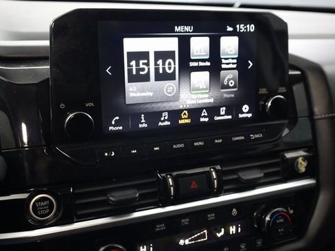 Used 2023 Nissan Pathfinder SL w/ SL Premium Package image 17