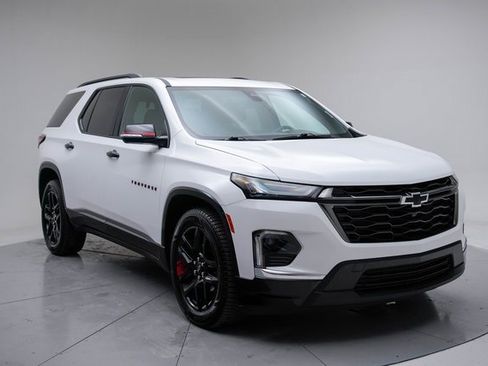 Used 2022 Chevrolet Traverse Premier w/ Redline Edition image 10