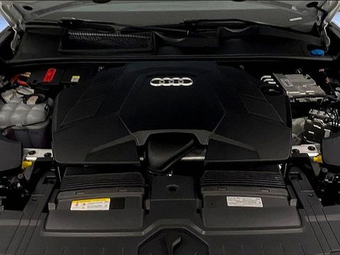 Used 2023 Audi Q8 Premium Plus w/ Premium Plus Package image 10