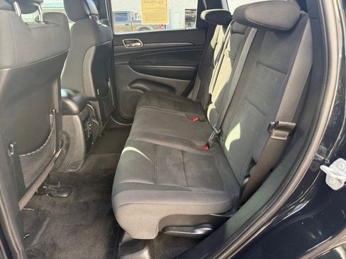 Used 2015 Jeep Grand Cherokee Laredo w/ Quick Order Package 23E image 26