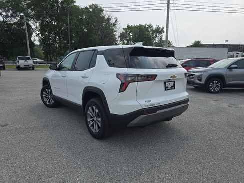 New 2026 Chevrolet Equinox LT w/ Convenience Package II image 11