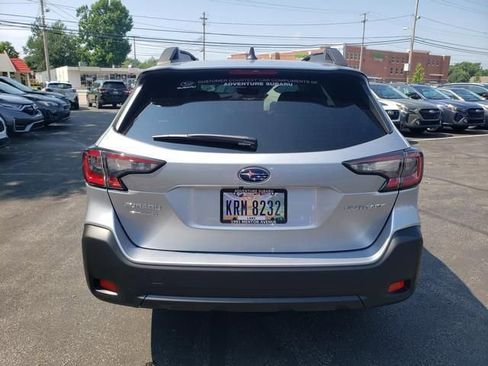 Certified 2025 Subaru Outback Premium image 4