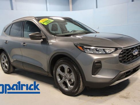 Used 2025 Ford Escape ST-Line w/ Equipment Group 301A FWD image 1