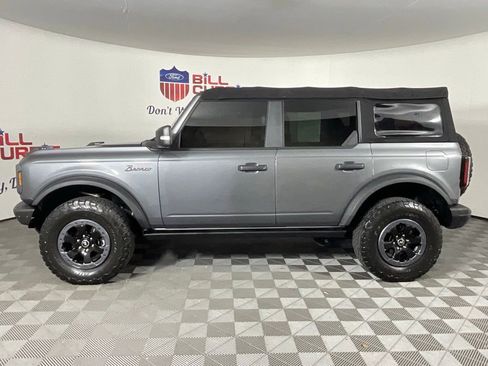 Used 2022 Ford Bronco Badlands image 6