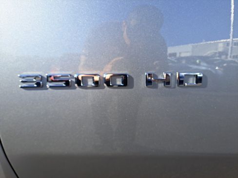 New 2026 Chevrolet Silverado 3500 LTZ image 17