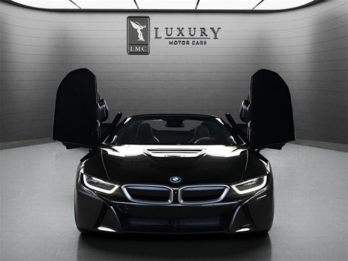 Used 2019 BMW i8 Roadster image 3
