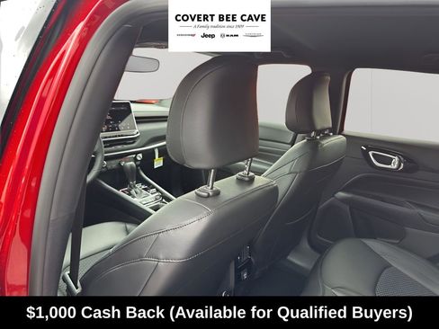 New 2026 Jeep Compass Latitude image 18