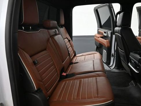 Used 2024 GMC Sierra 2500 Denali Ultimate AWD/4WD image 22