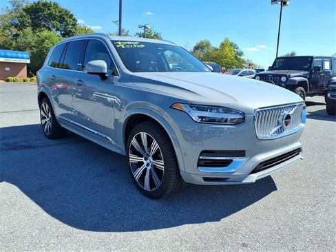 Used 2024 Volvo XC90 T8 Ultimate image 3