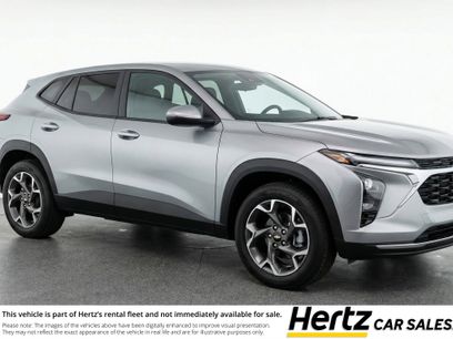 Used 2025 Chevrolet Trax LT w/ LT Convenience Package